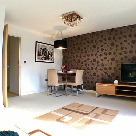 Luxurious Providence Apartment 梅登黑德 外观 照片