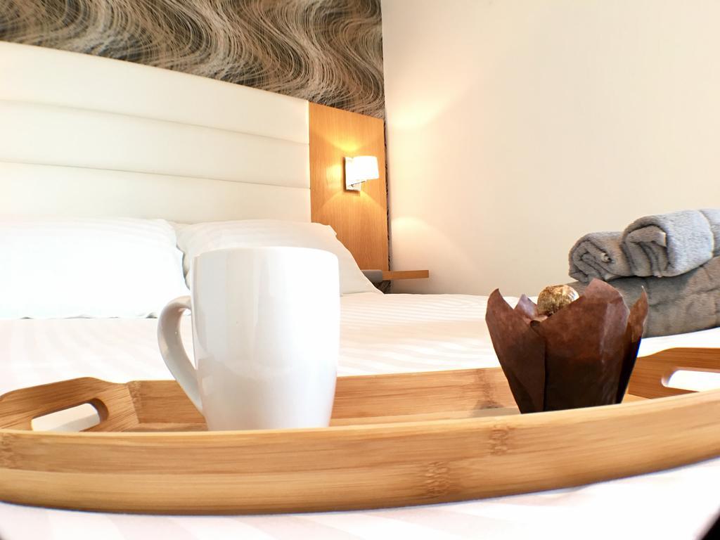Luxurious Providence Apartment 梅登黑德 外观 照片